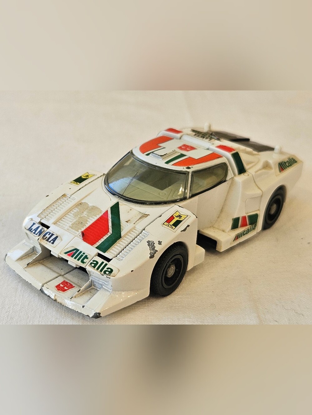 Wheeljack TAKARA Circle MOLD MARK Diaclone TRANSFORMERS VINTAGE incomplete read